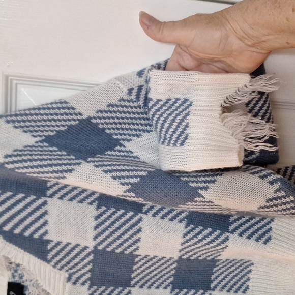 NWOT JUST POLLY New York plaid BLUE WHITE frayed pullover sweater XLG - Picture 8 of 13